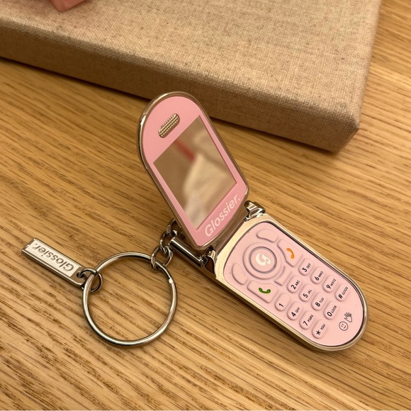 Glossier Flip Phone Keychain a compact mirror New in bag! New York SOHO limited - Picture 8 of 11
